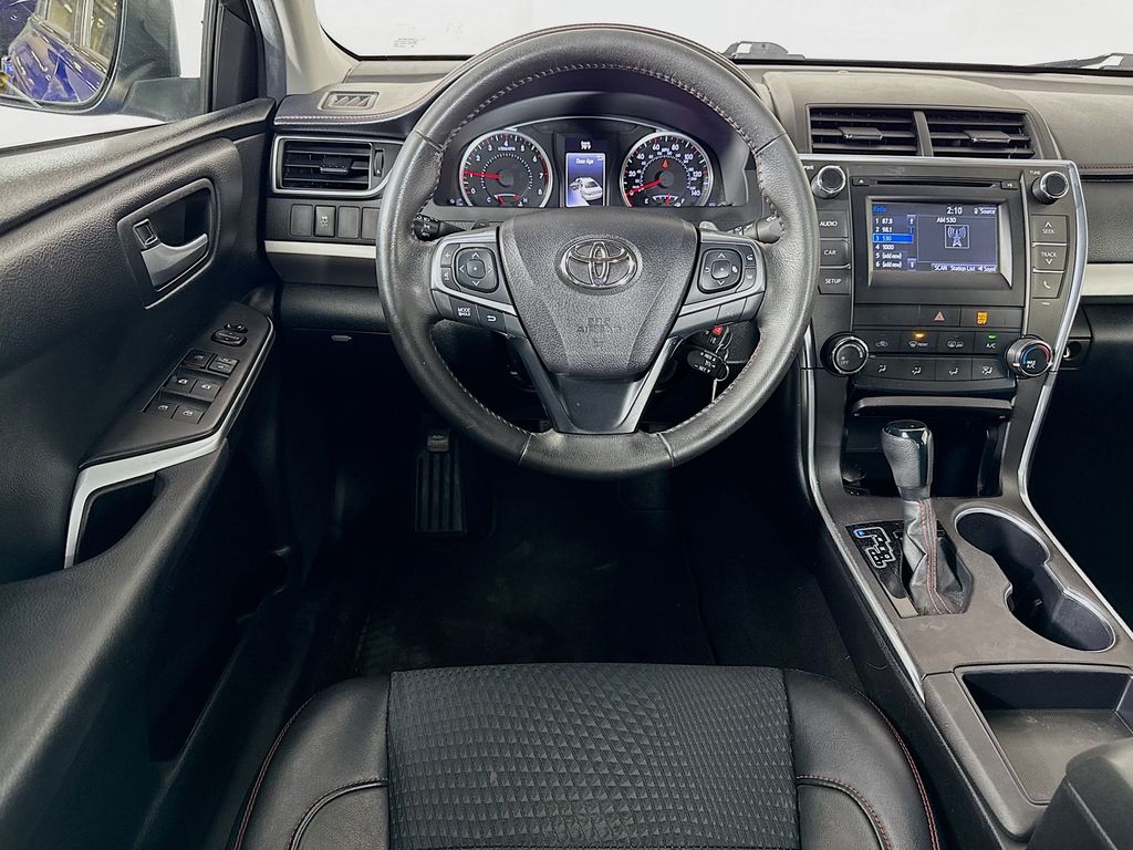 Thumbnail: 2015 Toyota Camry - 21