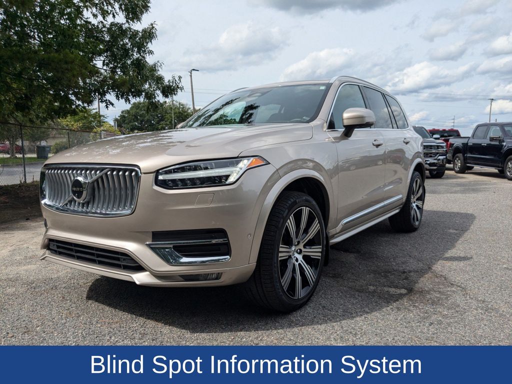 2023 Volvo XC90 B6 Ultimate Bright Theme 7P