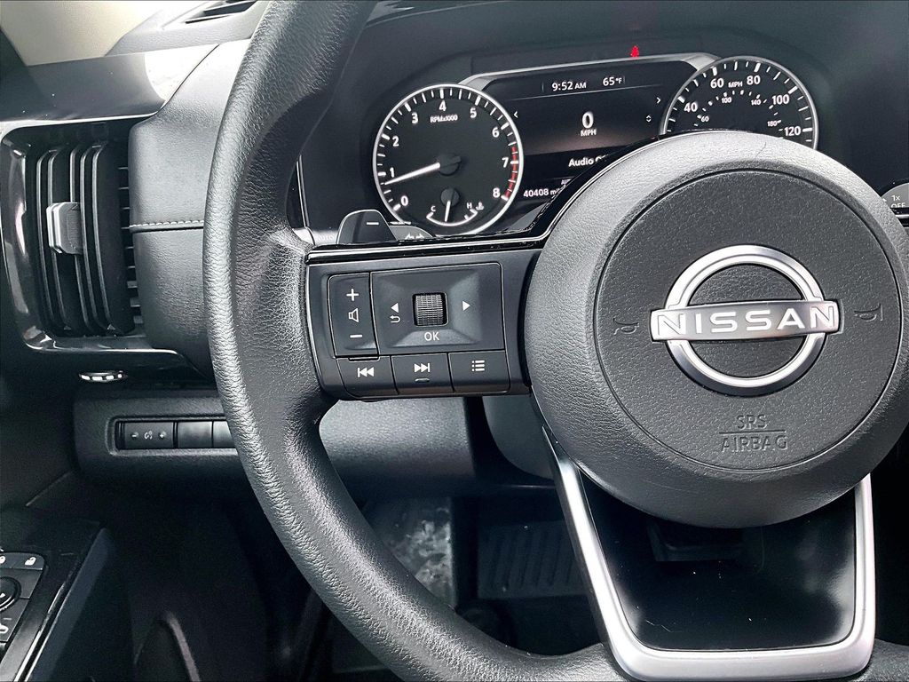 2022 Nissan Pathfinder — photo 22
