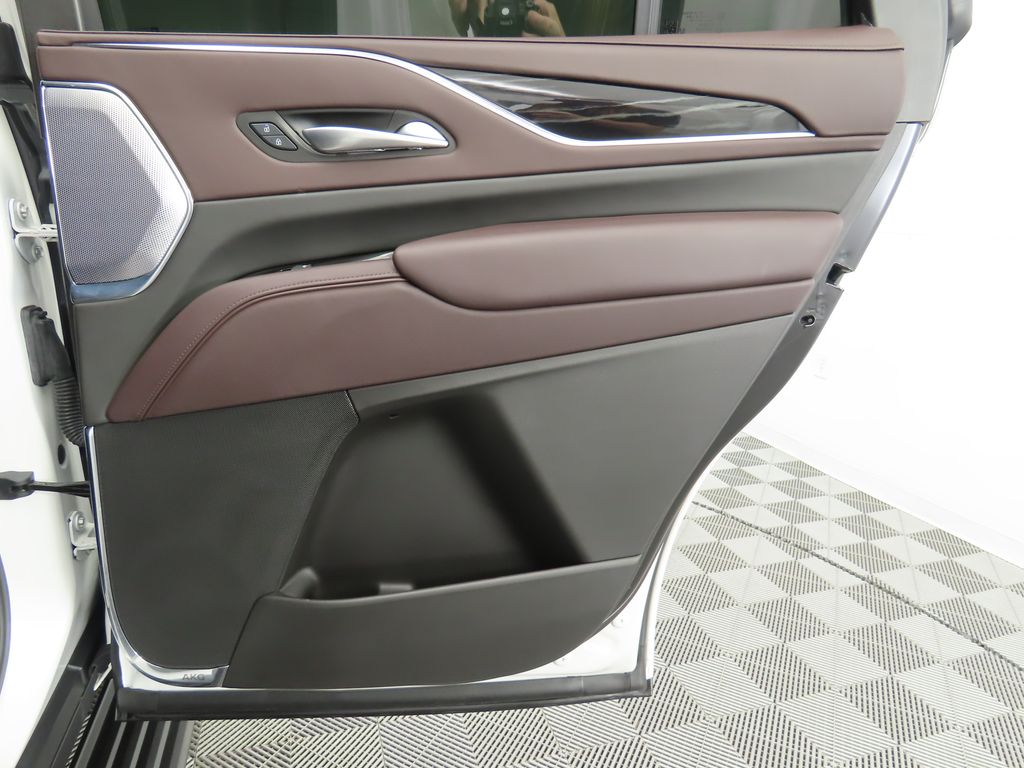 2024 Cadillac Escalade V 28