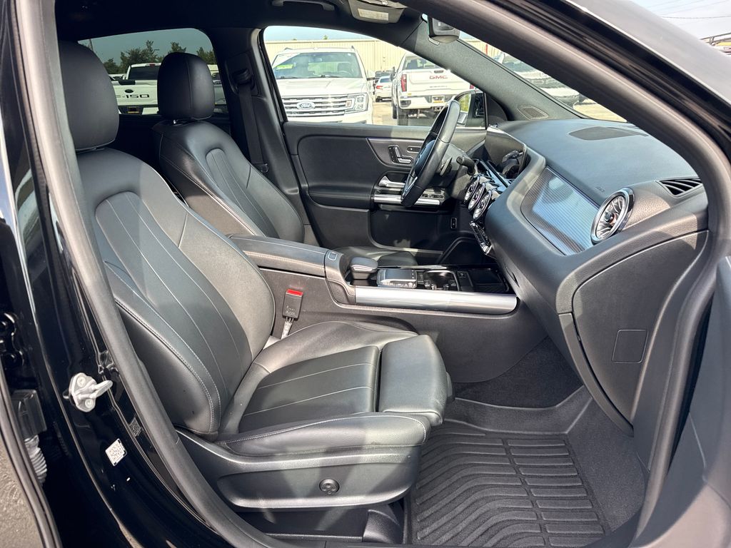 Certified Used 2023  Mercedes-Benz GLA 250 image 24