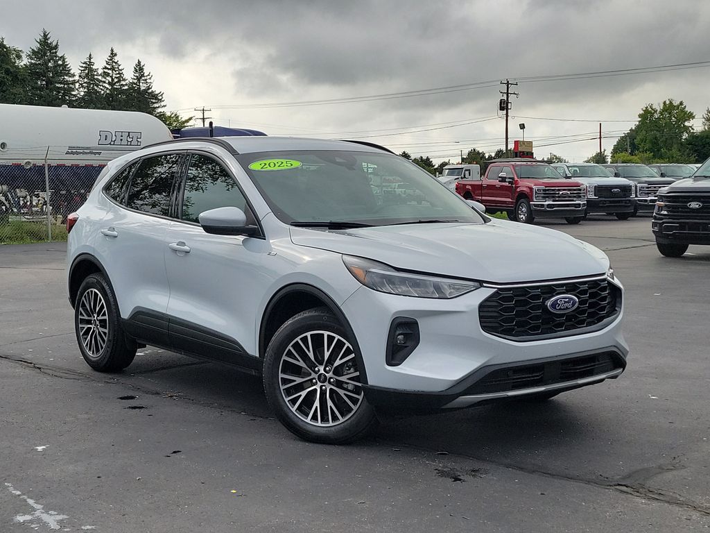 Space Silver Metallic 2025 Ford Escape SUV / Crossover All-Wheel Drive 8-Speed Automatic