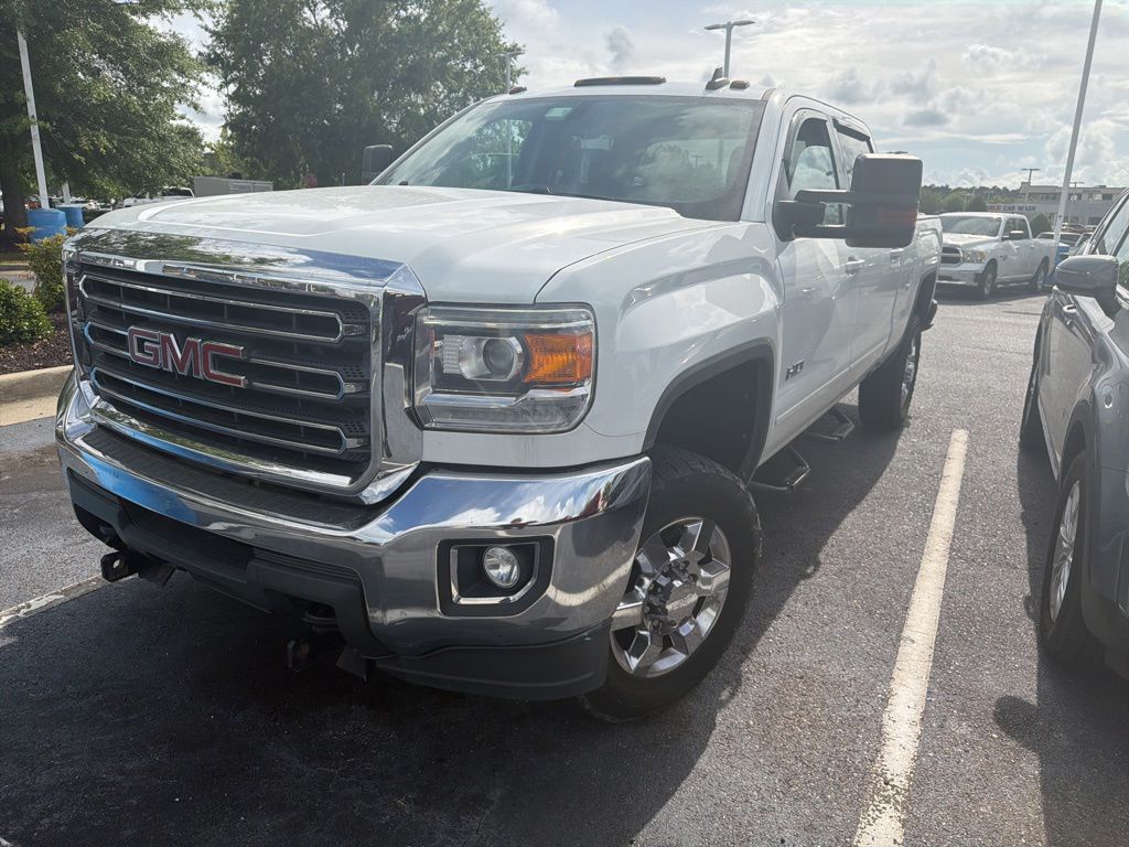 Summit White 2017 GMC Sierra 2500HD SLE Crew Cab SB 4WD Pickup Truck Four-Wheel Drive 6-Speed Automatic Overdrive
