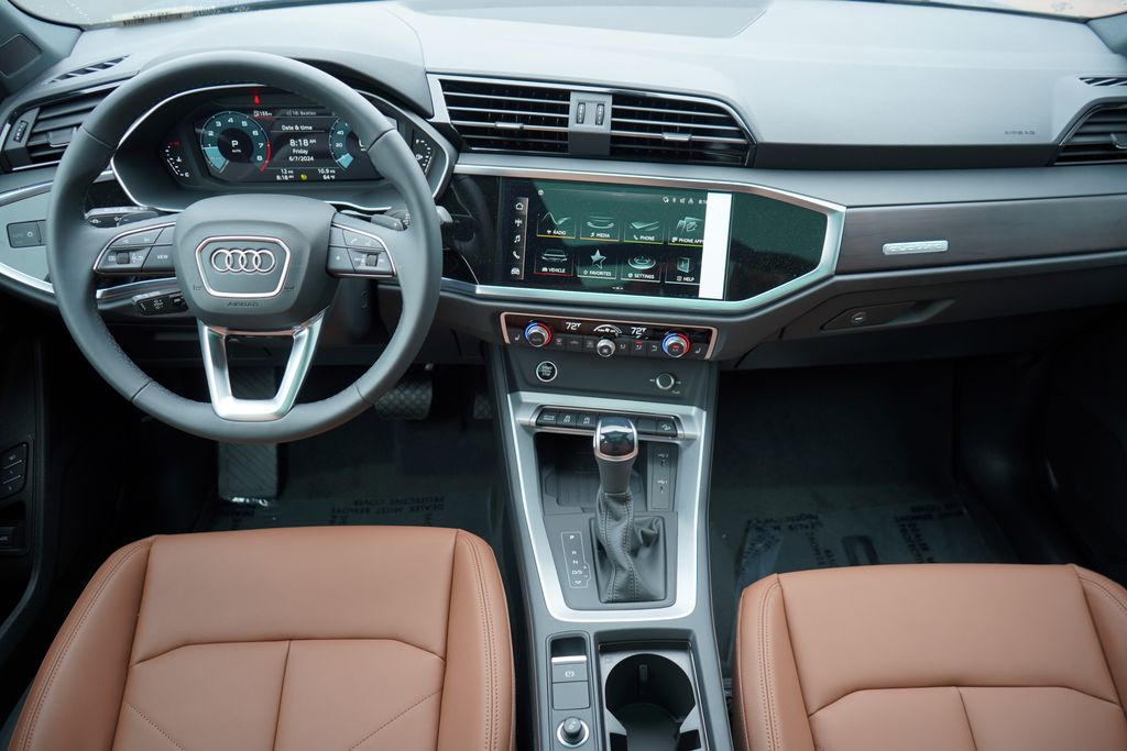 2024 Audi Q3  11