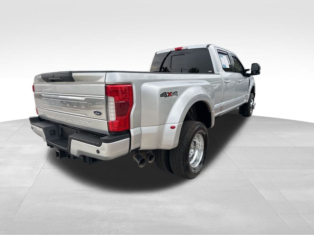 2019 Ingot Silver Metallic Ford Super Duty F-350 DRW Platinum 4X4 Truck