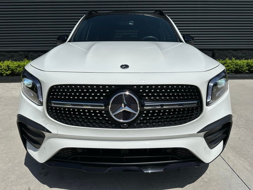 Thumbnail: 2023 Mercedes-Benz GLB - 7