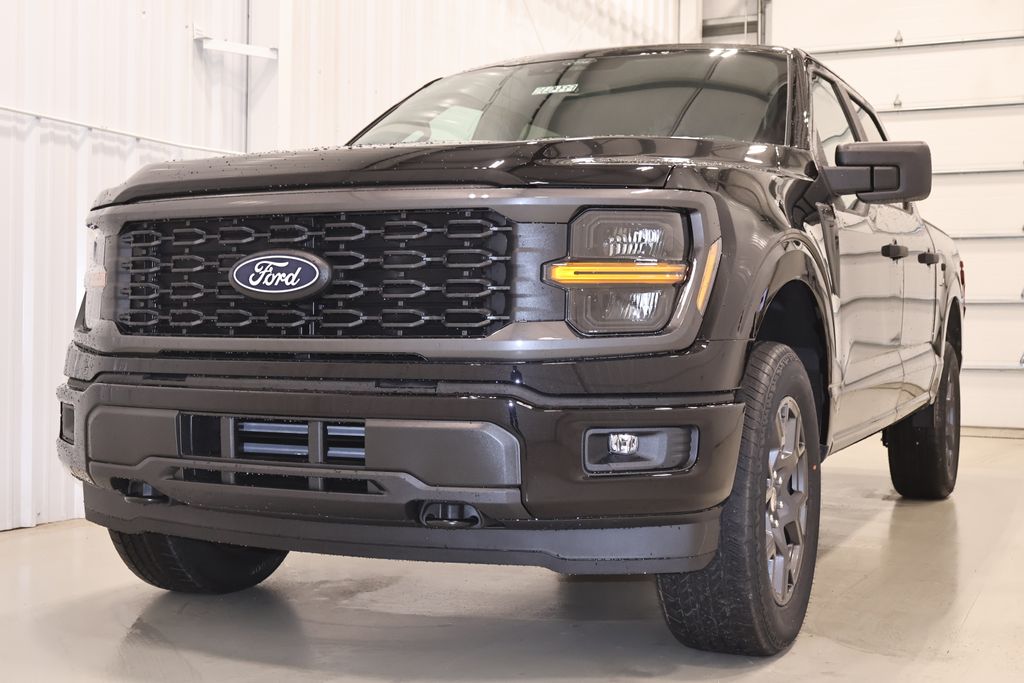 View vehicle photo 5