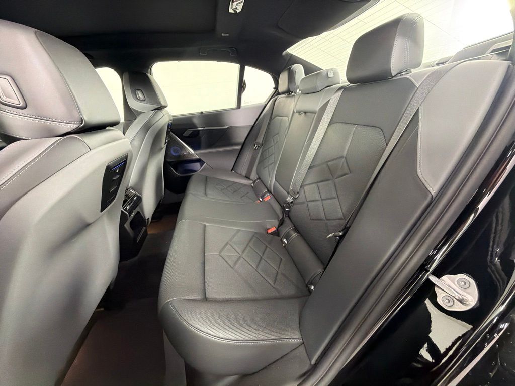 Thumbnail: 2024 BMW 5 Series - 18