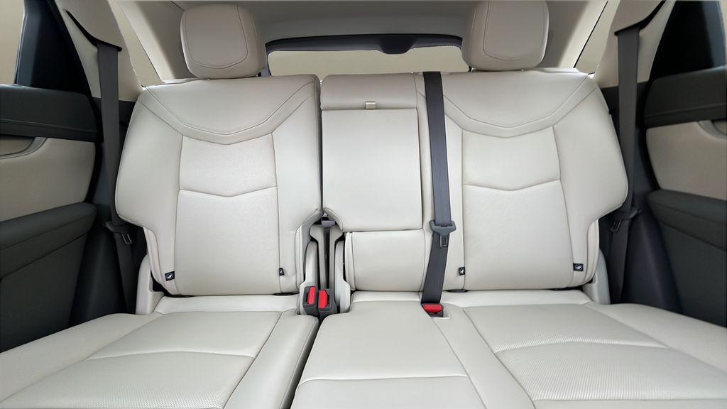 used 2023 Cadillac XT5 car, priced at $31,450