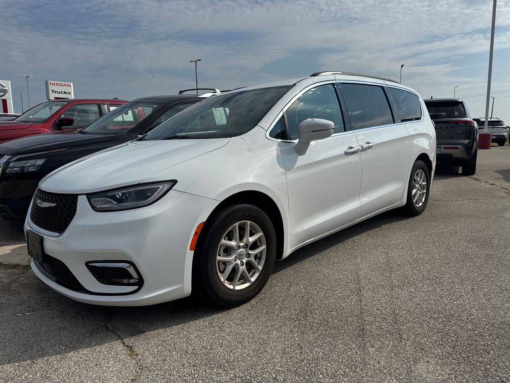 Bright White Clearcoat 2022 Chrysler Pacifica Minivan Front-Wheel Drive 9-Speed Automatic