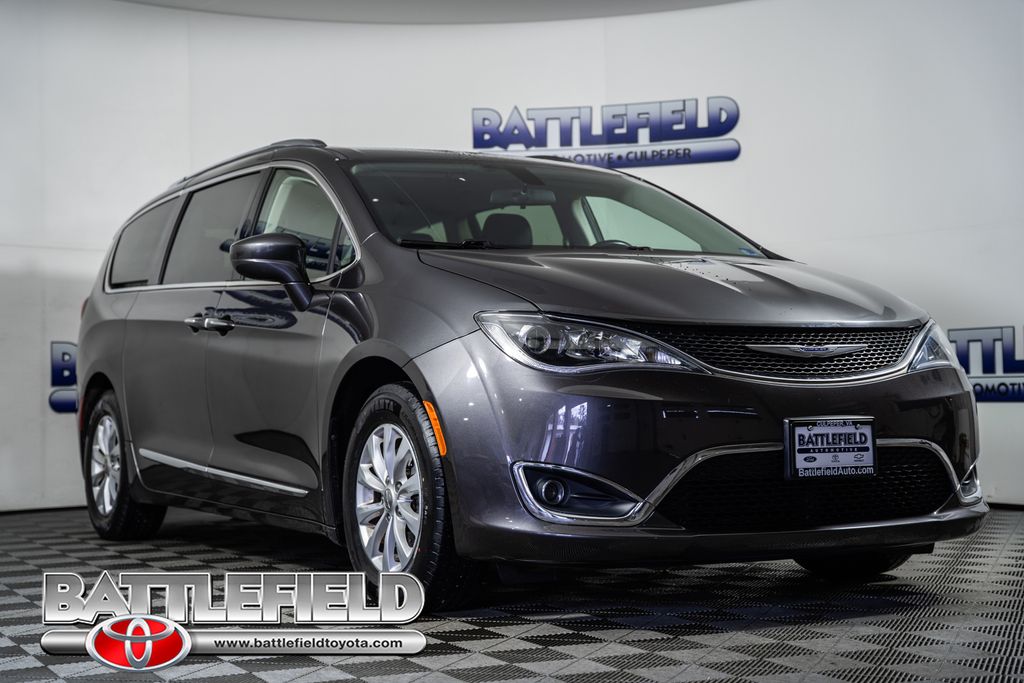 2018 Chrysler Pacifica Touring L FWD
