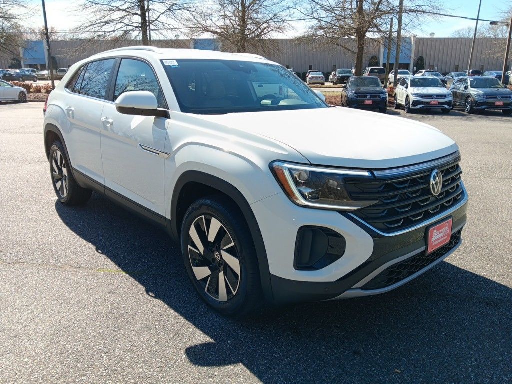 2024 Volkswagen Atlas Cross Sport 2.0T SE w/Technology 7