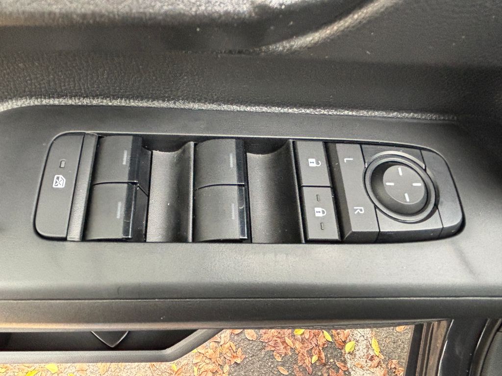 Thumbnail: 2025 Toyota Tacoma - 23