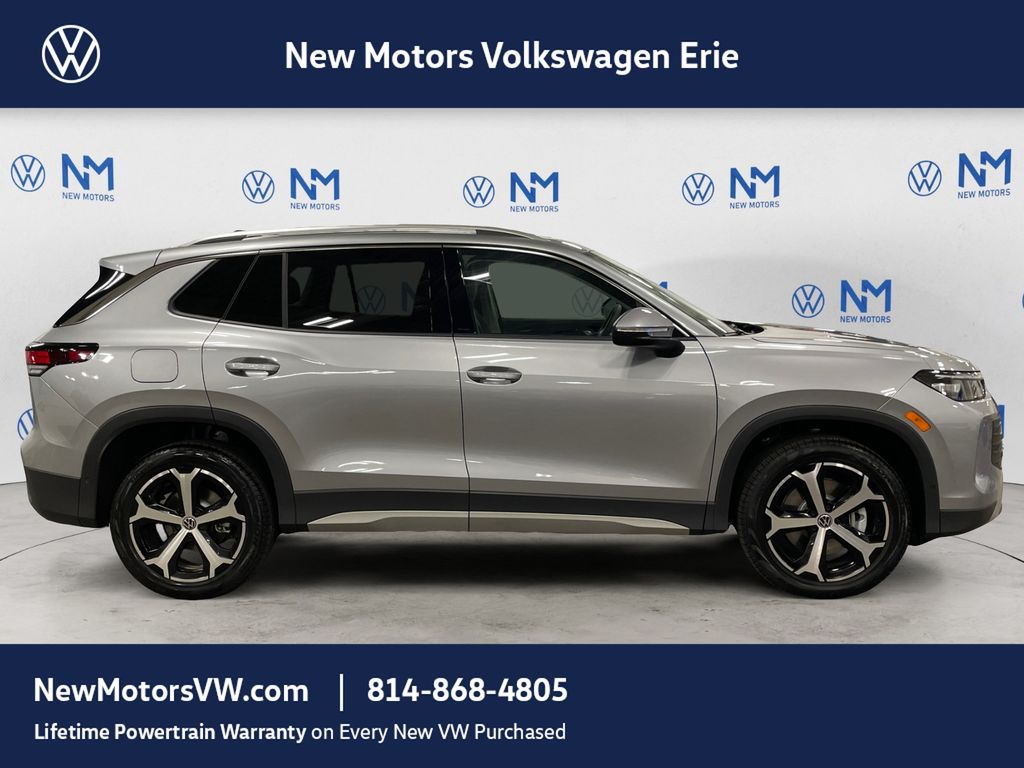 New 2026 Silver Metallic Volkswagen 2.0T SE image 5