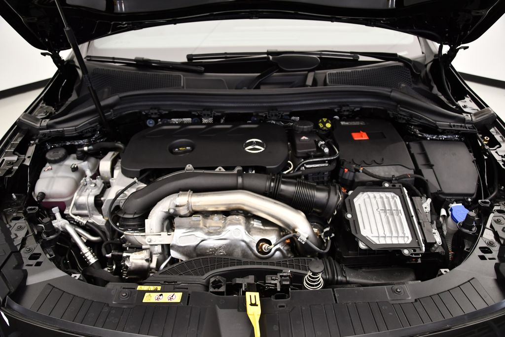 Thumbnail: 2025 Mercedes-Benz GLA - 11