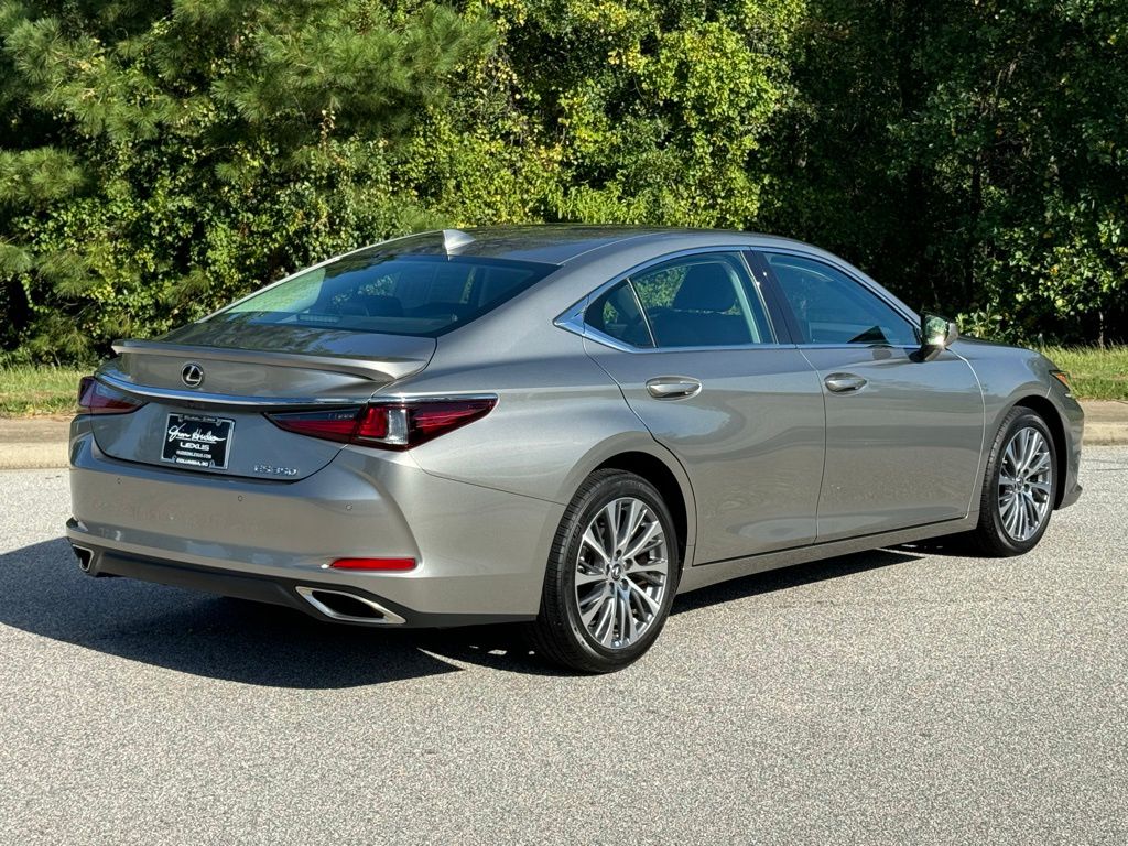 2021 Lexus ES 350 13