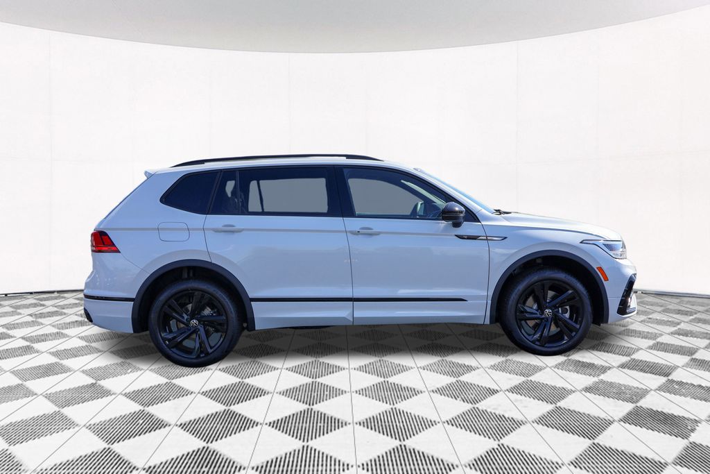 2024 Volkswagen Tiguan 2.0T SE R-Line Black 8