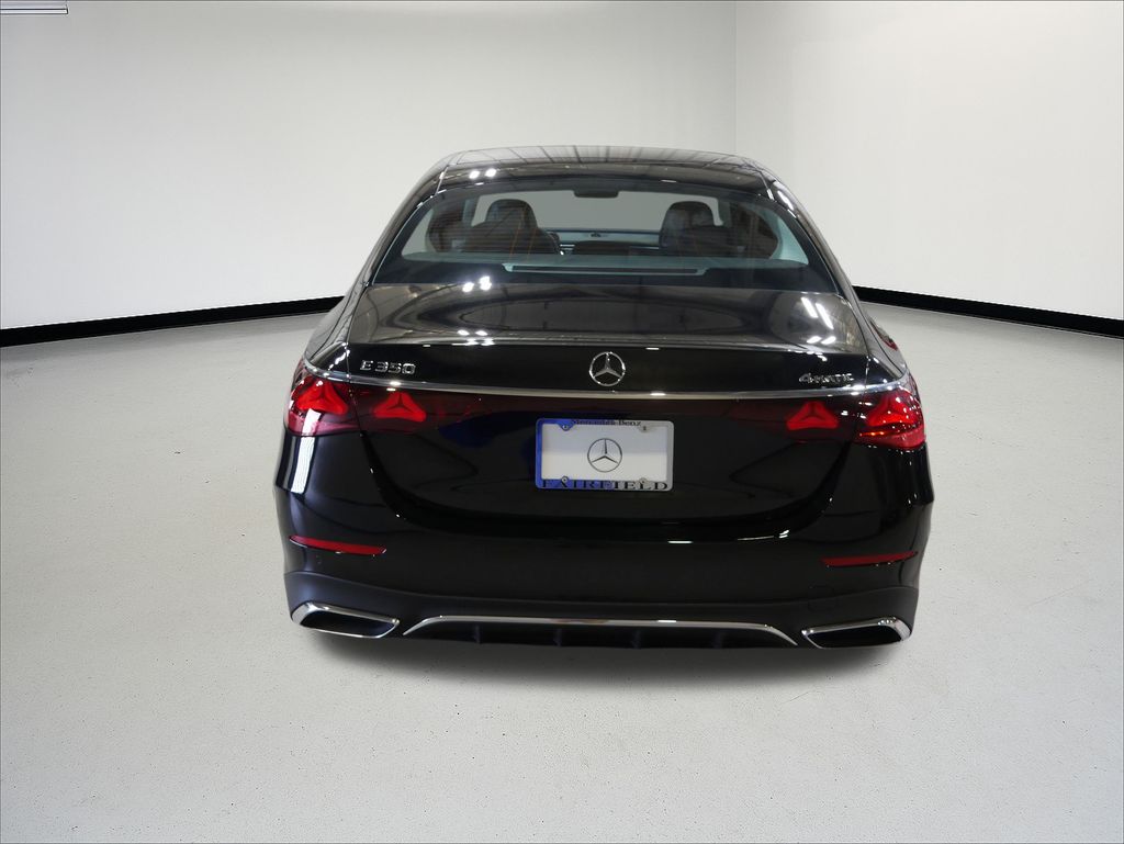 Thumbnail: 2026 Mercedes-Benz E-Class - 4