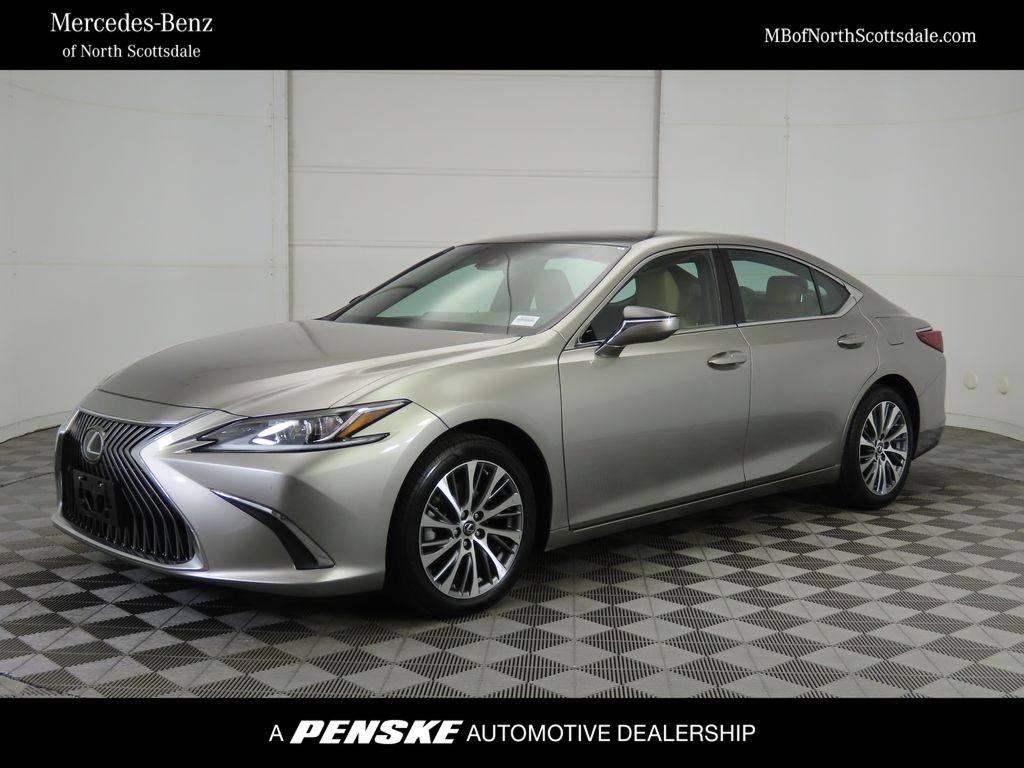 Thumbnail: 2019 Lexus ES - 1