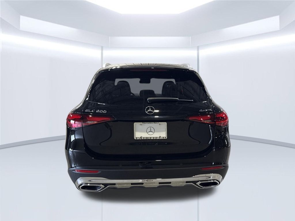 Thumbnail: 2027 Mercedes-Benz GLC - 4