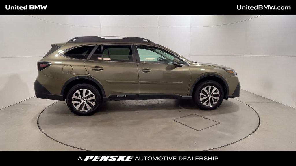 2020 Subaru Outback Premium 9