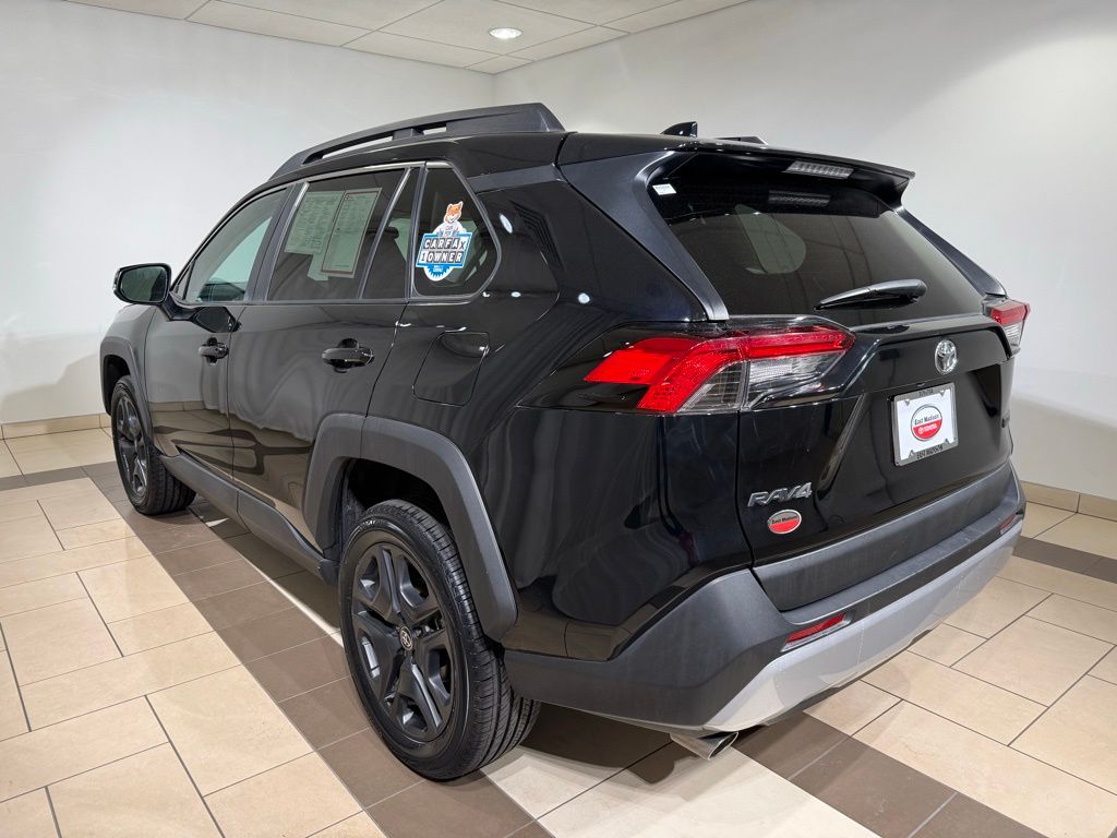 2022 Toyota RAV4 Adventure 3