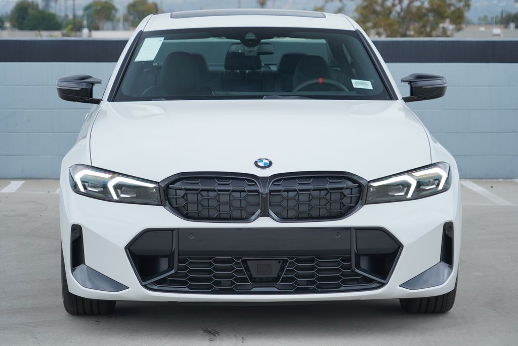 Thumbnail: 2026 BMW 3 Series - 2