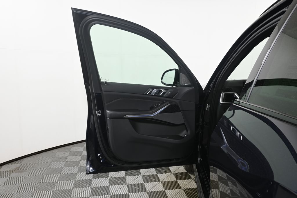 Thumbnail: 2026 BMW X5 - 27