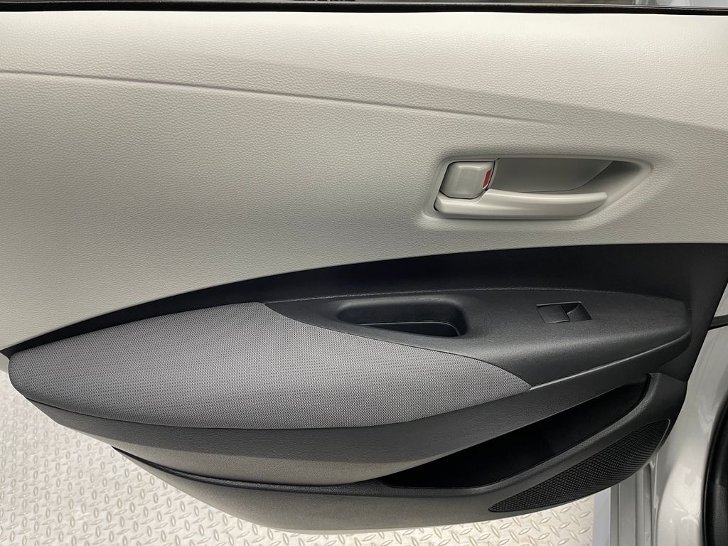 Thumbnail: 2023 Toyota Corolla - 32