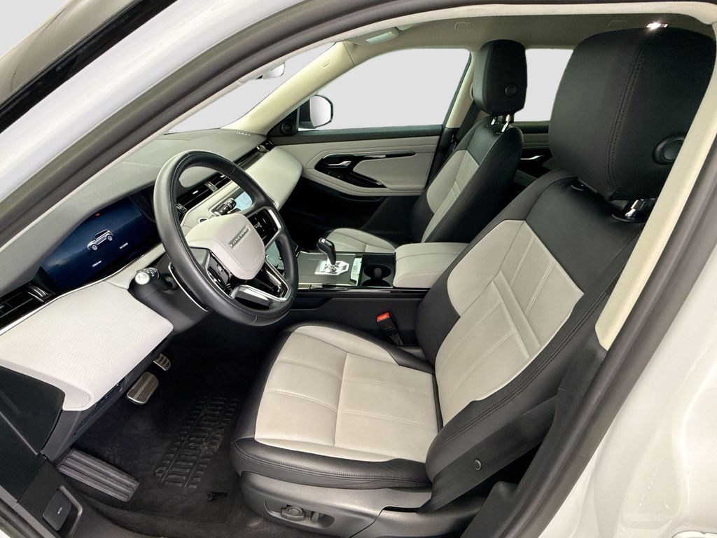 Thumbnail: 2023 Land Rover Range Rover Evoque - 18