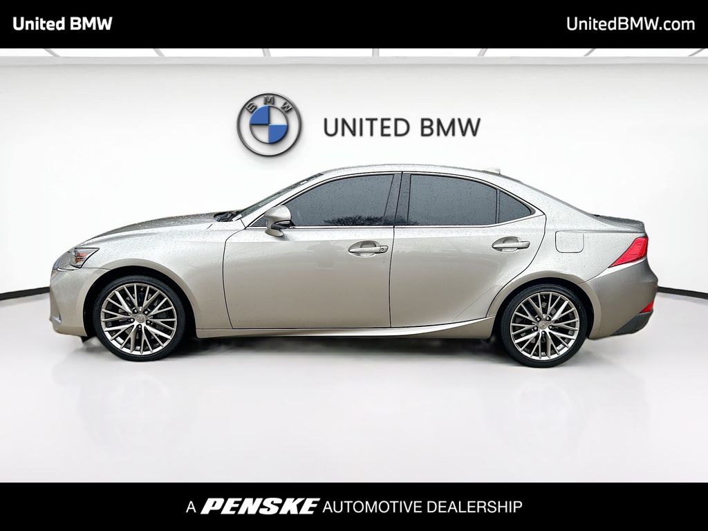 Thumbnail: 2017 Lexus IS - 15