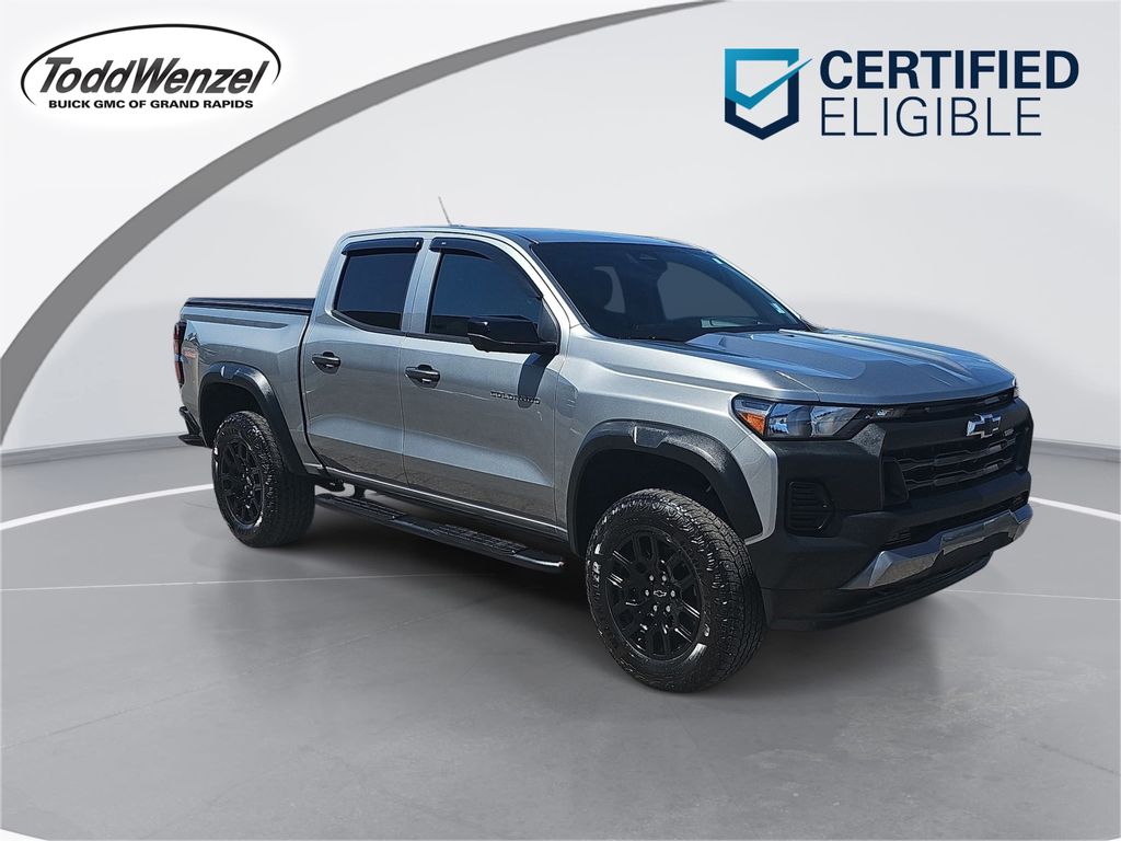 Sterling Gray Metallic 2023 Chevrolet Colorado Trail Boss Crew Cab 4WD Pickup Truck Four-Wheel Drive 8-Speed Automatic