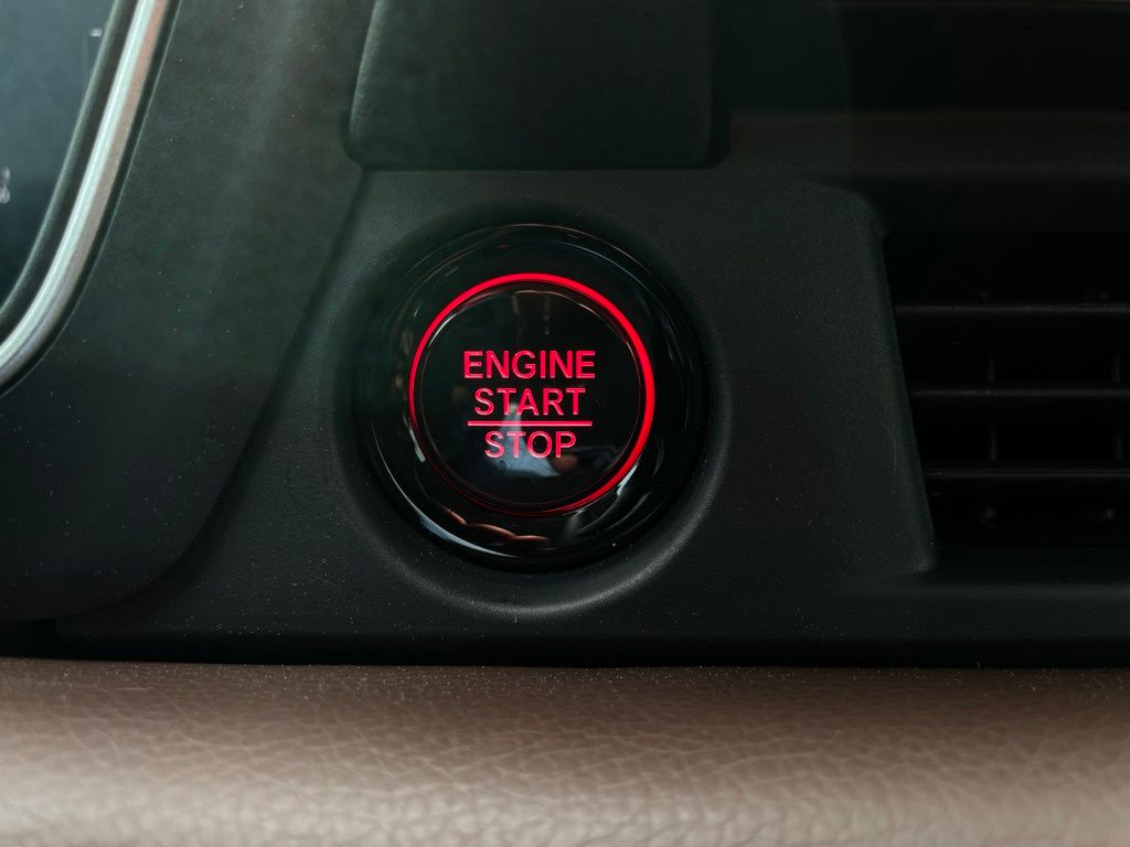 2025 Honda Pilot Elite 23