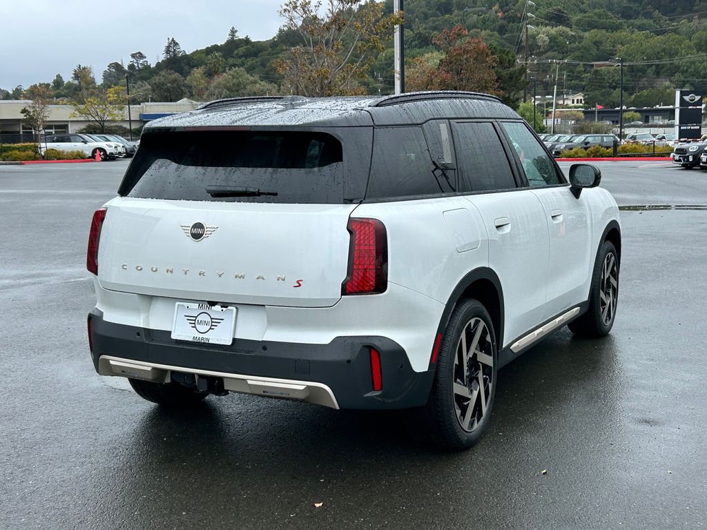 2025 MINI Cooper Countryman Iconic 5