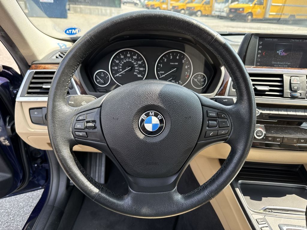 Thumbnail: 2018 BMW 3 Series - 5