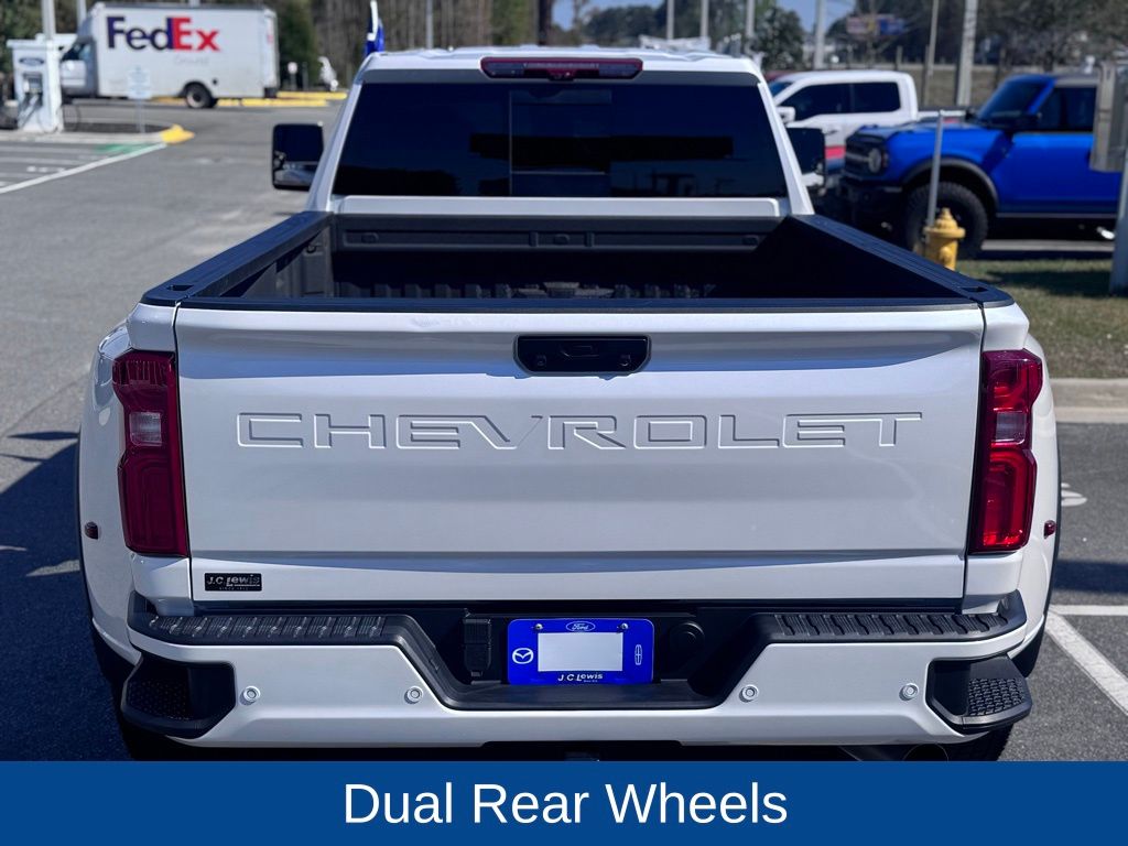 2025 Chevrolet Silverado 3500HD High Country