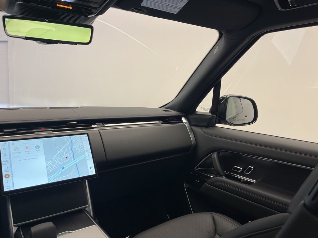 Thumbnail: 2026 Land Rover Range Rover - 26