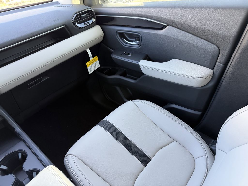 new 2026 Honda Passport car, priced at $44,595