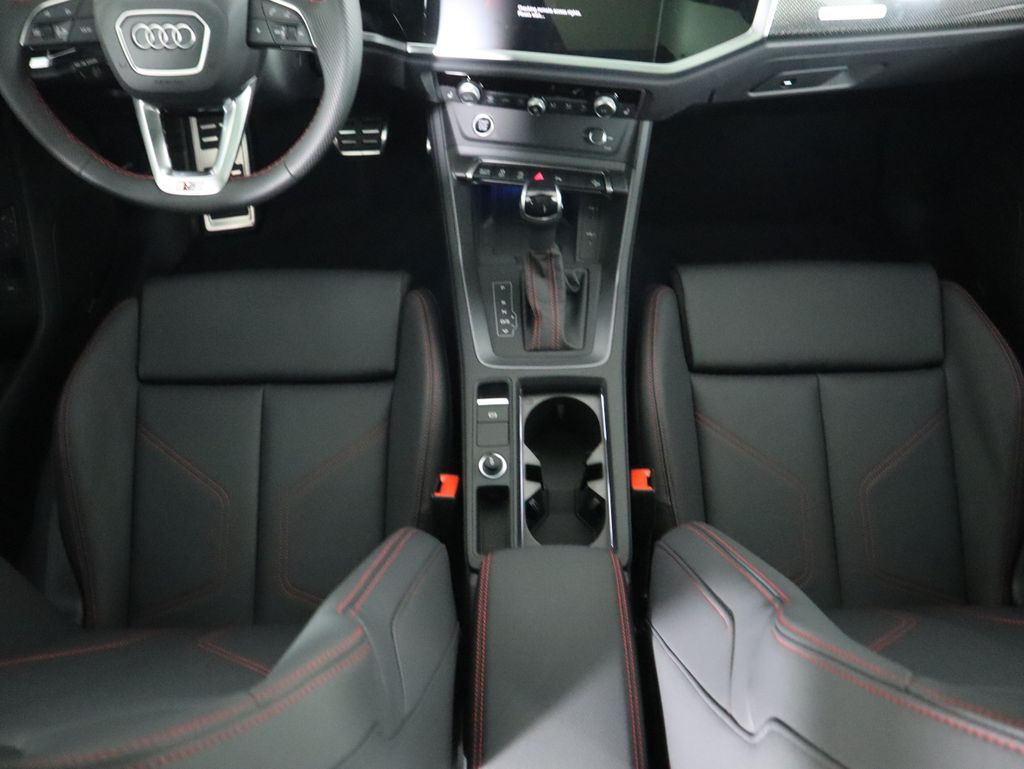 Thumbnail: 2025 Audi Q3 - 18