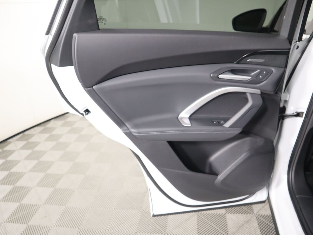 Thumbnail: 2025 Audi Q5 - 27