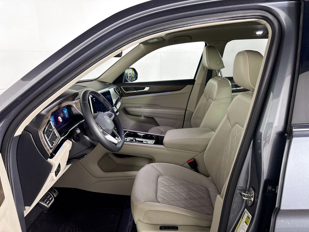 2024 Volkswagen Atlas 2.0T SEL Premium R-Line