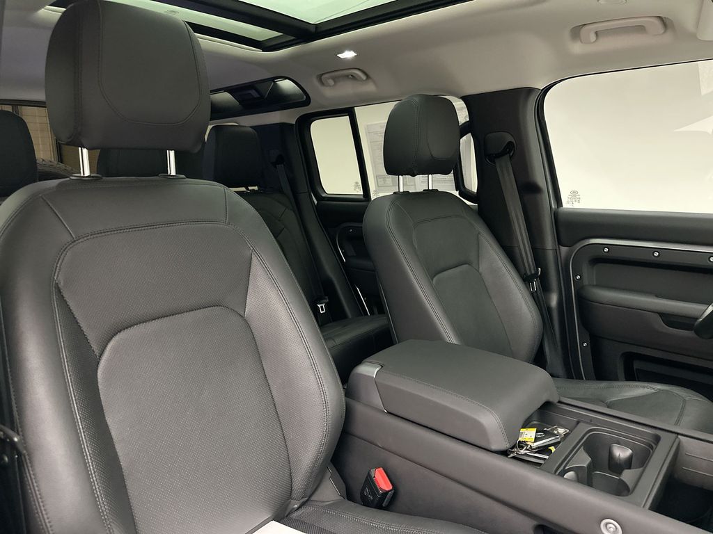 Thumbnail: 2024 Land Rover Defender - 18