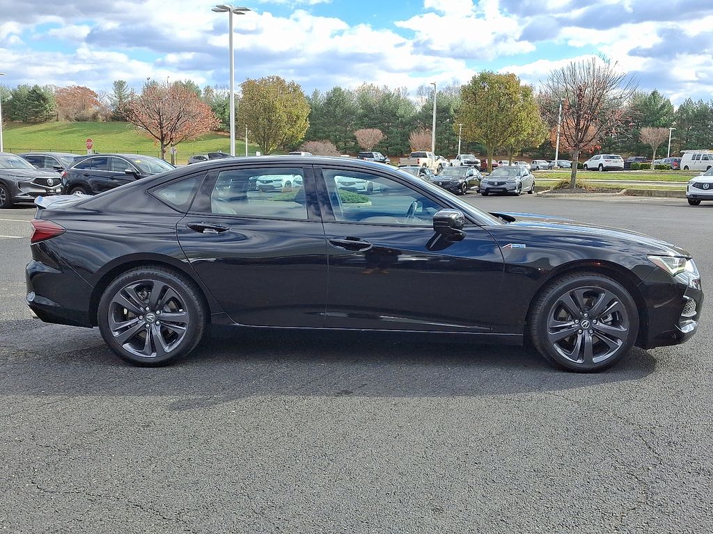 Thumbnail: 2022 Acura TLX - 7