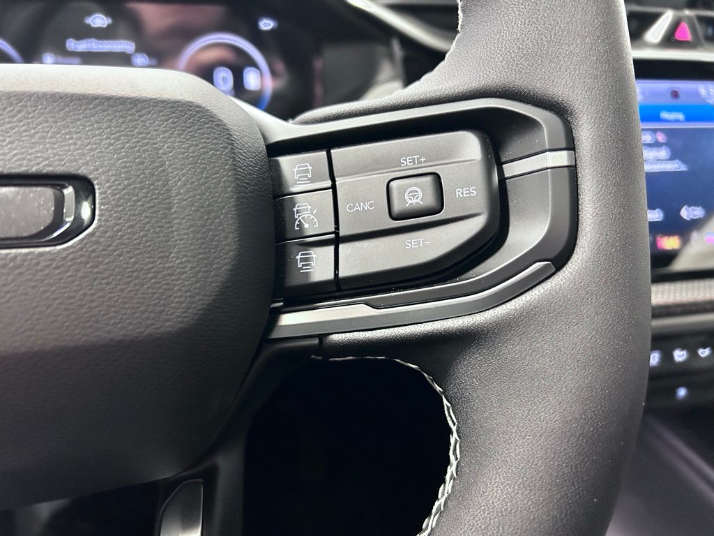 new 2026 Jeep Cherokee car, priced at $44,580