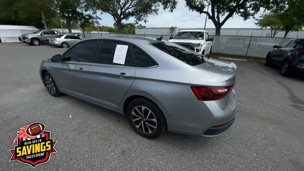 Used 2024 Volkswagen Jetta Sedan