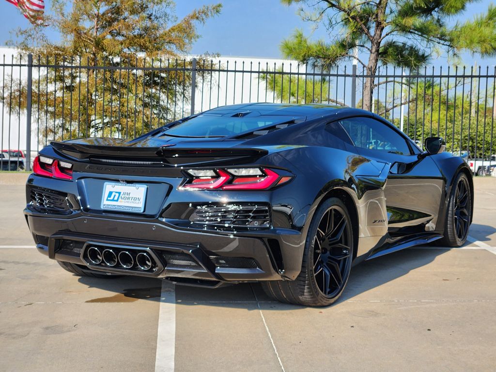 2026 Chevrolet Corvette Z06 2LZ photo 3