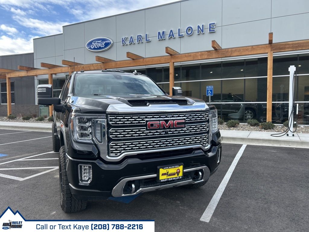 2023 GMC Sierra 3500HD Denali Crew Cab 4WD