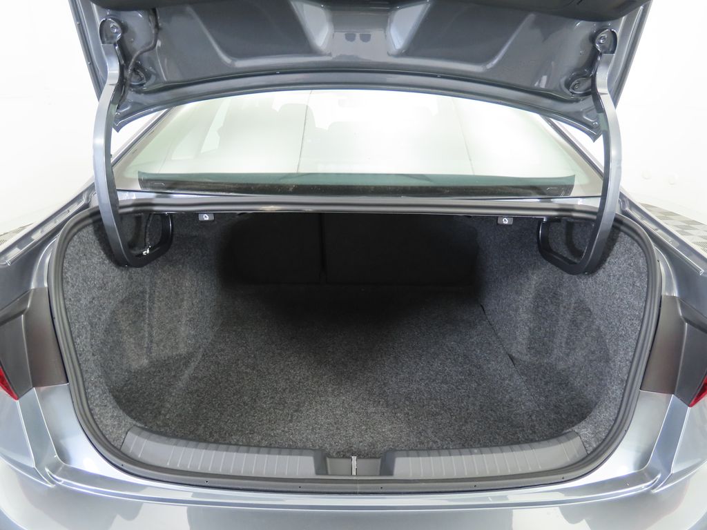 Thumbnail: 2025 Volkswagen Jetta - 29