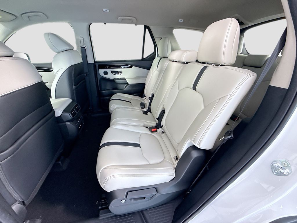 Thumbnail: 2026 Honda Pilot - 21