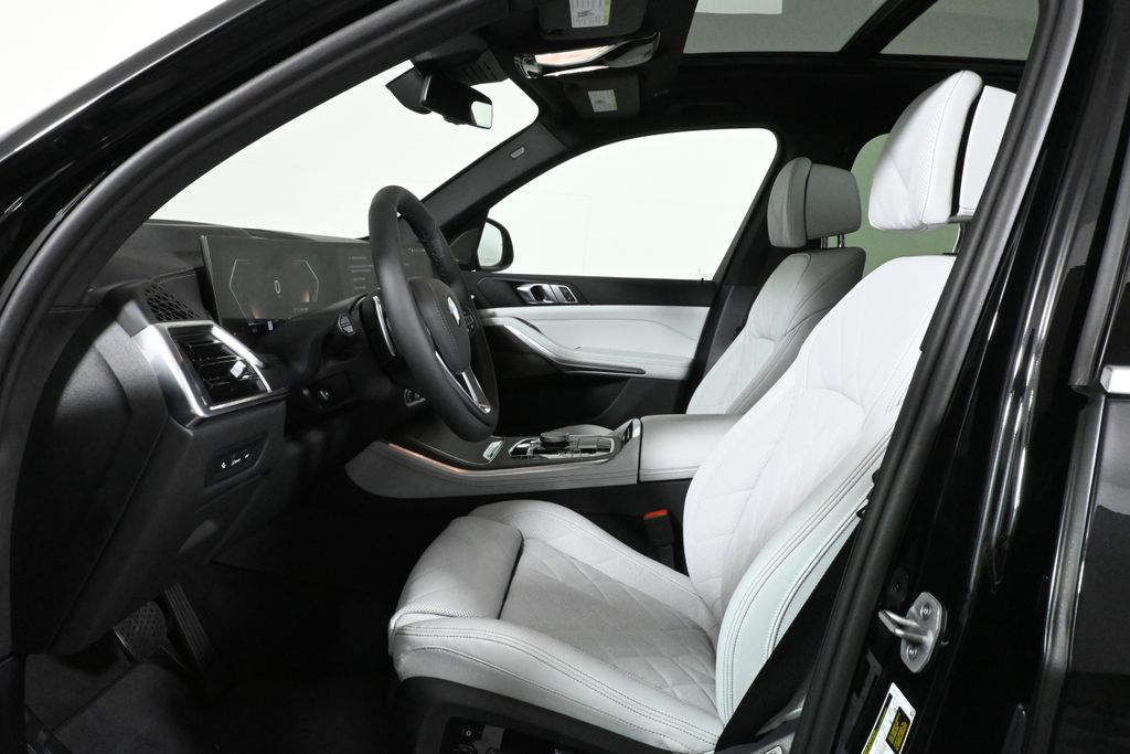 Thumbnail: 2026 BMW X5 - 3